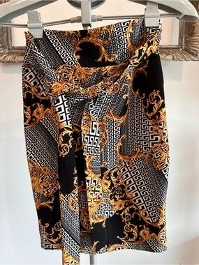 Revamped Black and Gold Baroque-Print Pencil Skirt